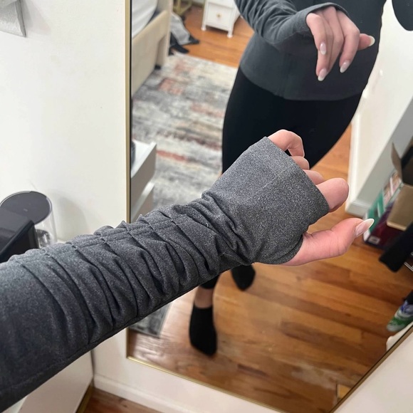 Karma Gray Ruffled Women's Jacket - Picture 6 of 6